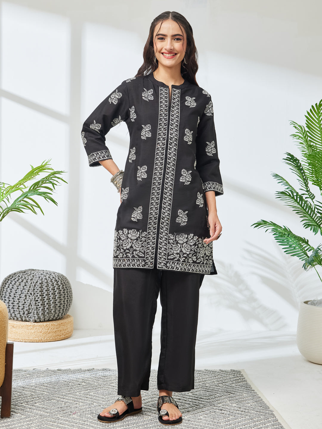 Janasya Women's Black Chanderi Embroidered Straight Co-Ord Set