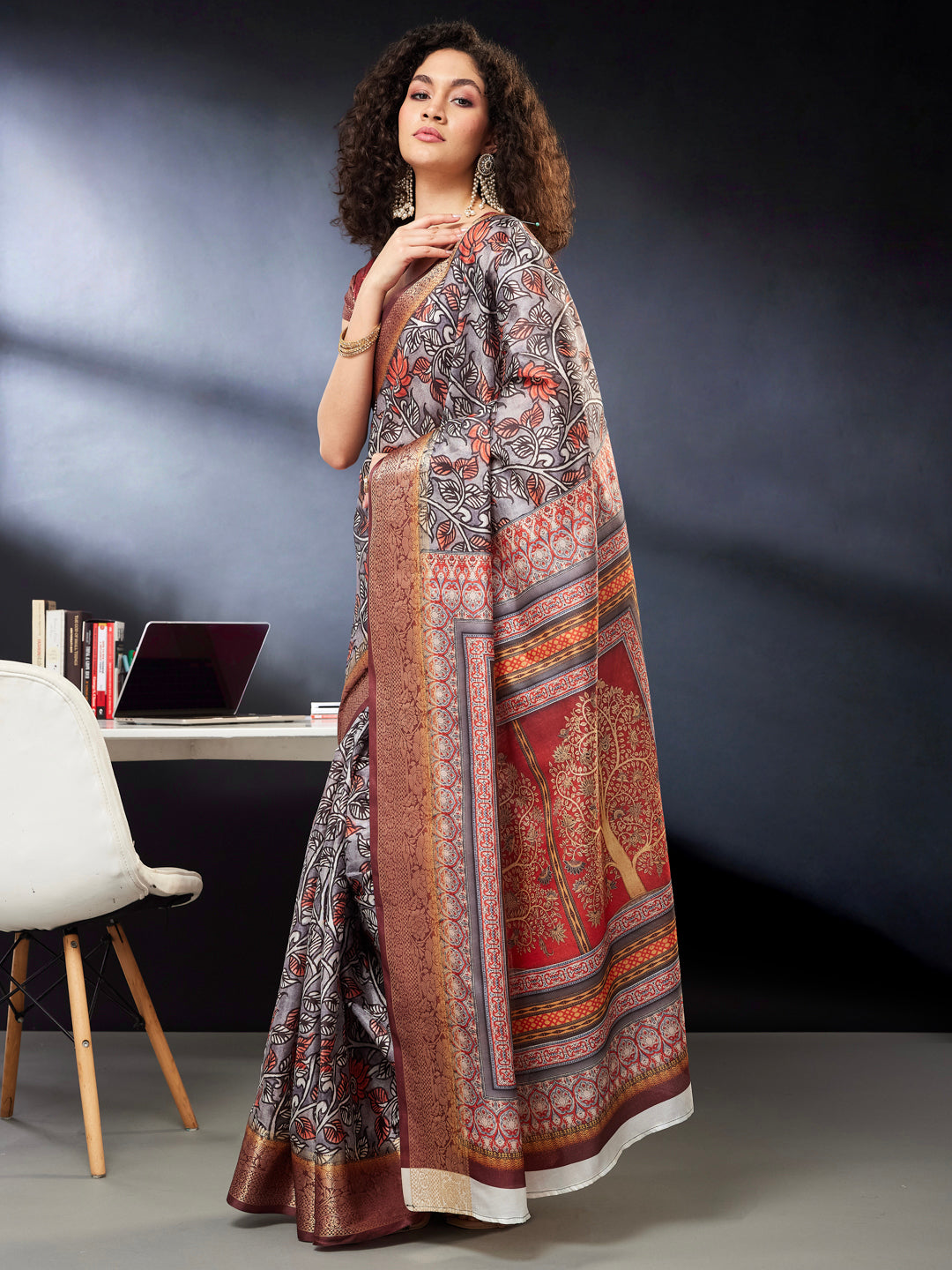 Janasya Women's Grey Silk Blend Ready To Wear Floral Printed Saree With Unstitched Blouse