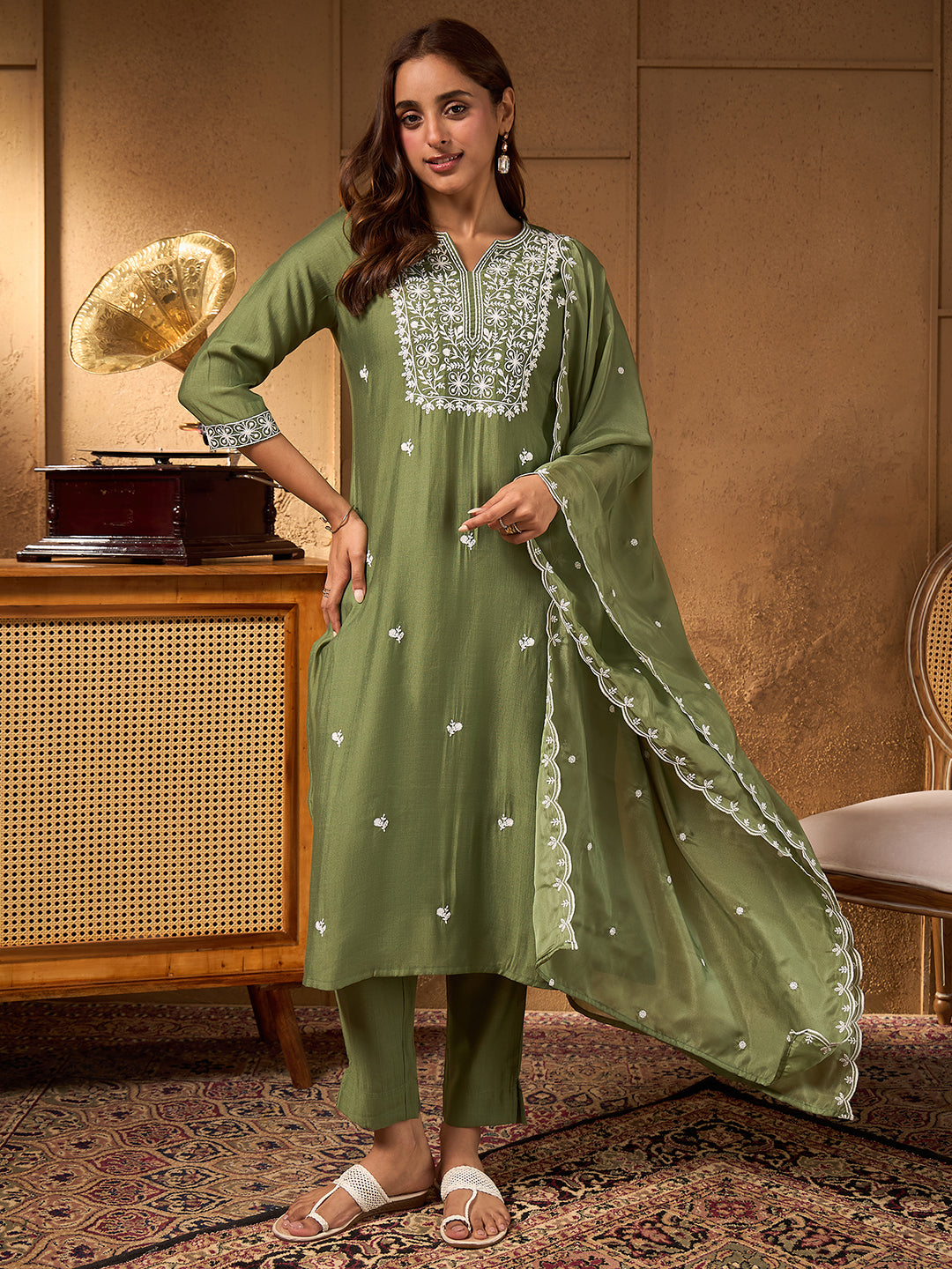 Janasya Women's Sage Green Silk Blend Floral Embroidered Straight Kurta Set