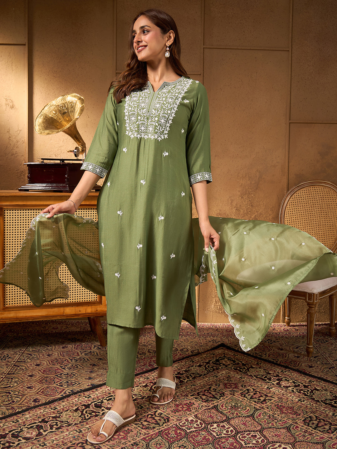Janasya Women's Sage Green Silk Blend Floral Embroidered Straight Kurta Set