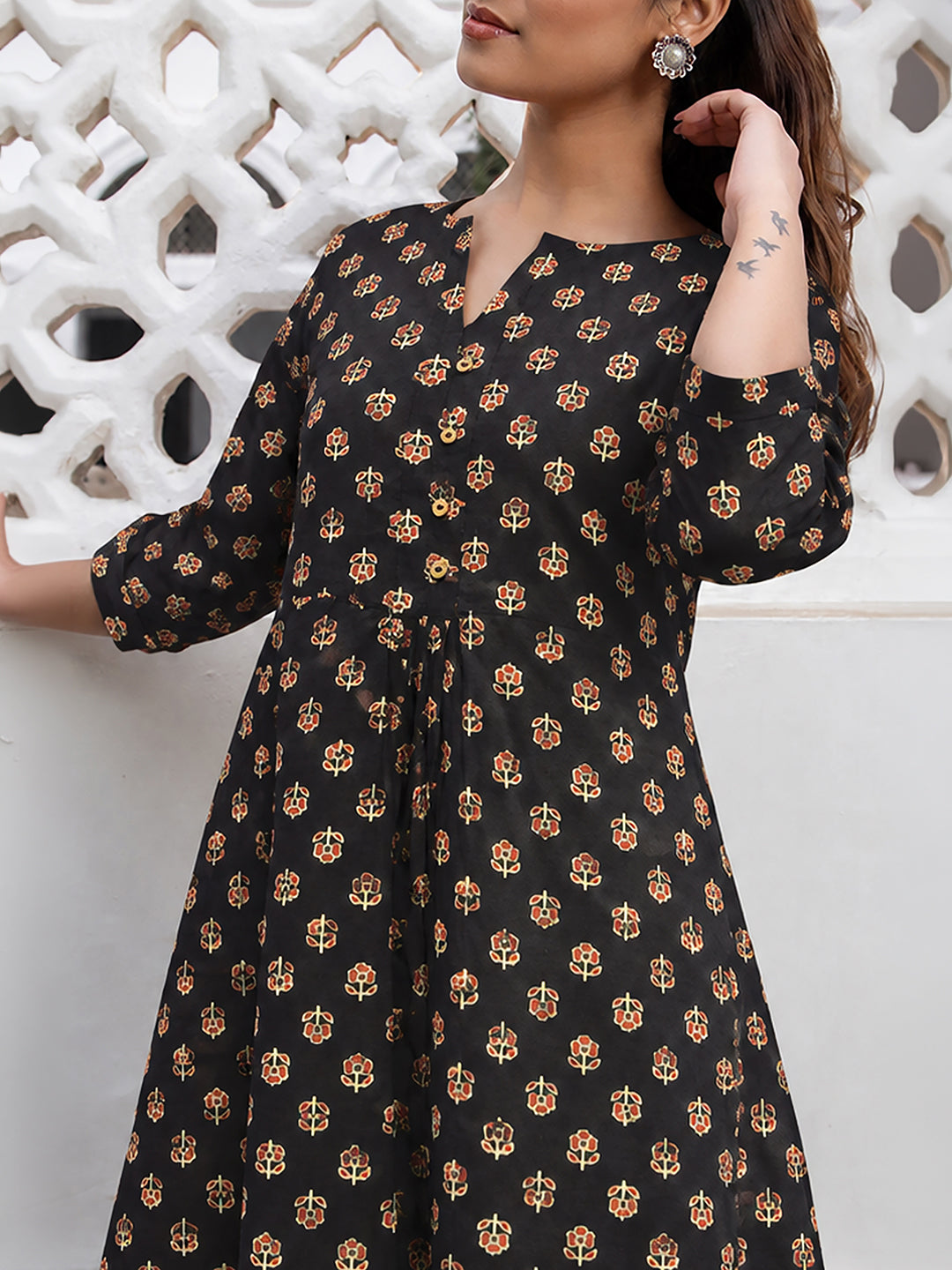 Janasya Women's Black Pure Cotton Floral Printed A-Line Tunic