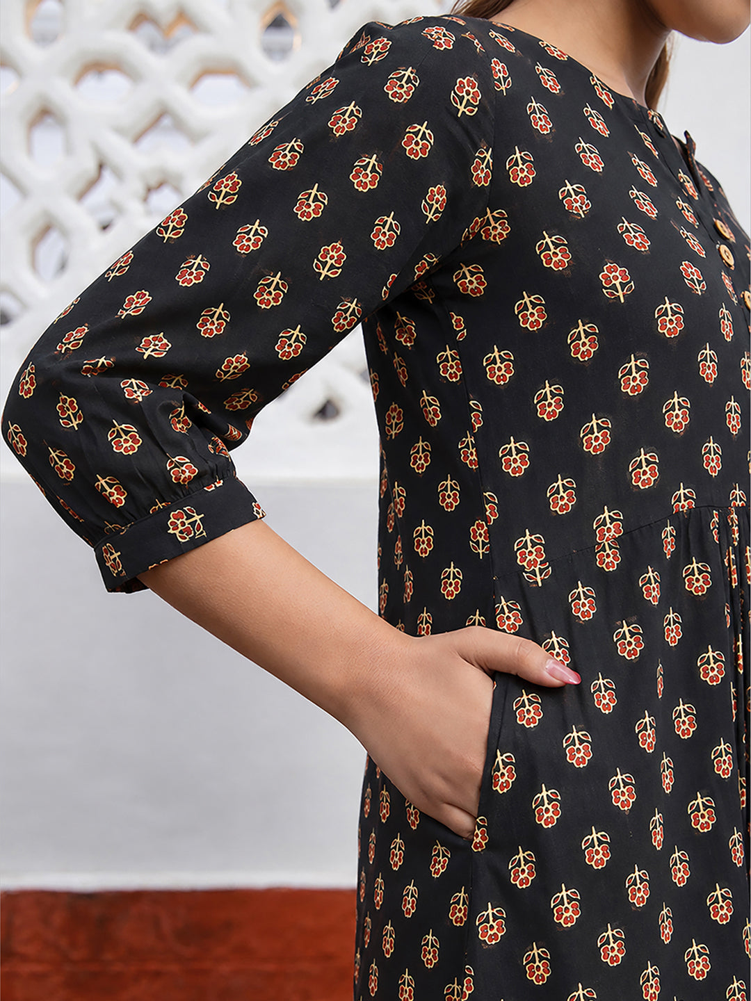 Janasya Women's Black Pure Cotton Floral Printed A-Line Tunic