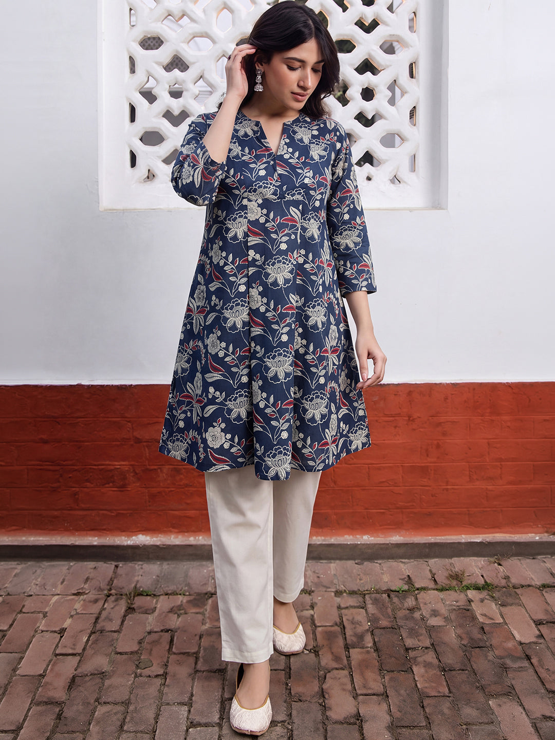 Janasya Women's Navy Blue Pure Cotton Floral Printed A-Line Tunic