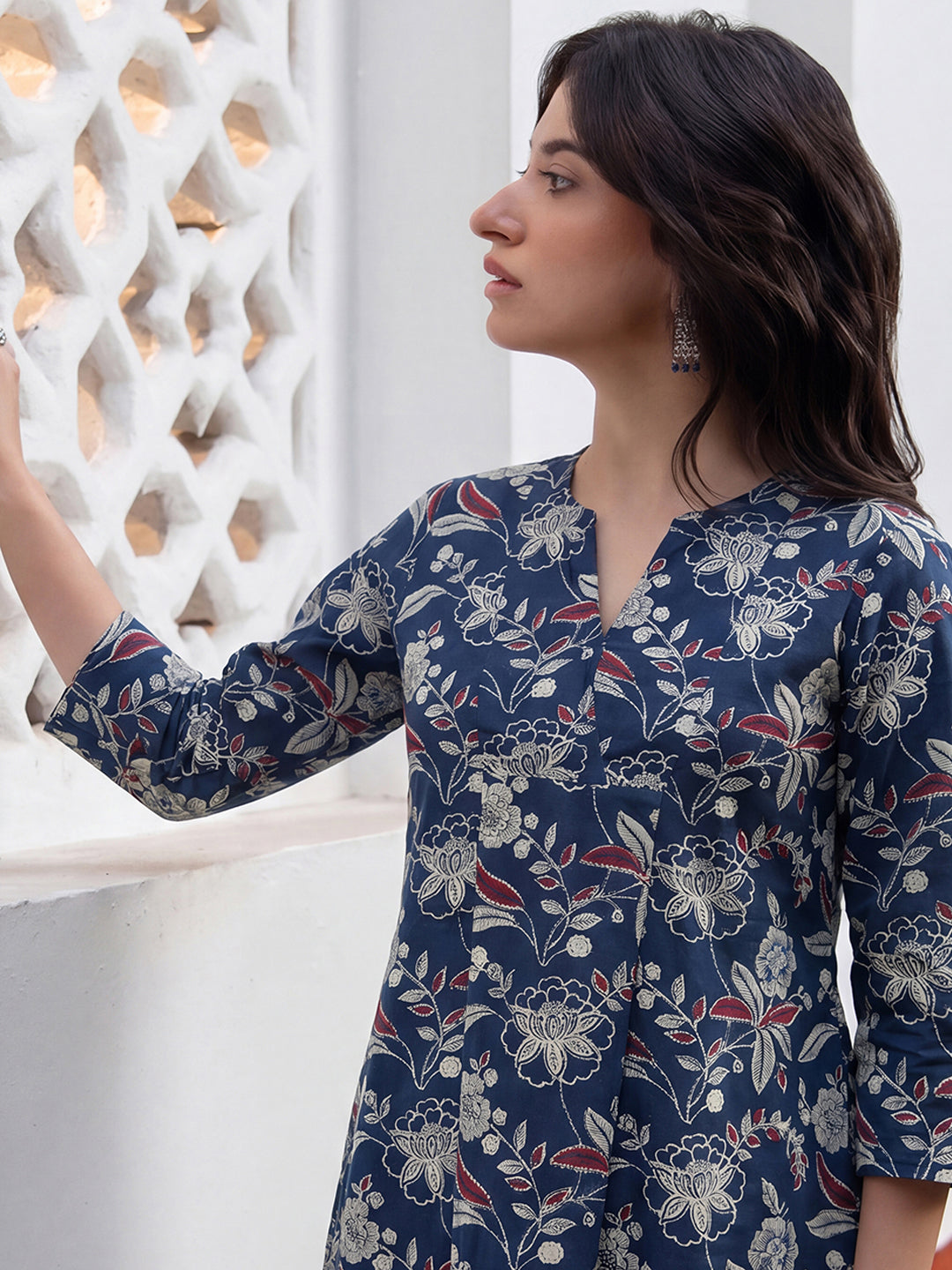Janasya Women's Navy Blue Pure Cotton Floral Printed A-Line Tunic