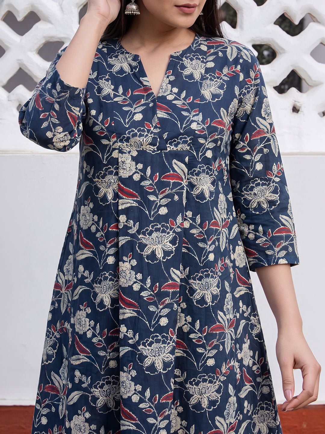 Janasya Women's Navy Blue Pure Cotton Floral Printed A-Line Tunic