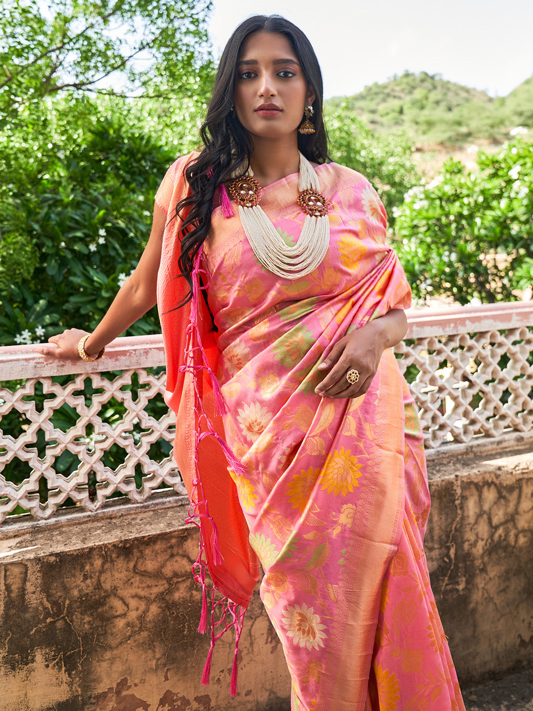 Light Pink Banarasi Silk Woven Floral Design Saree with Unstitched Blouse Piece Janasya