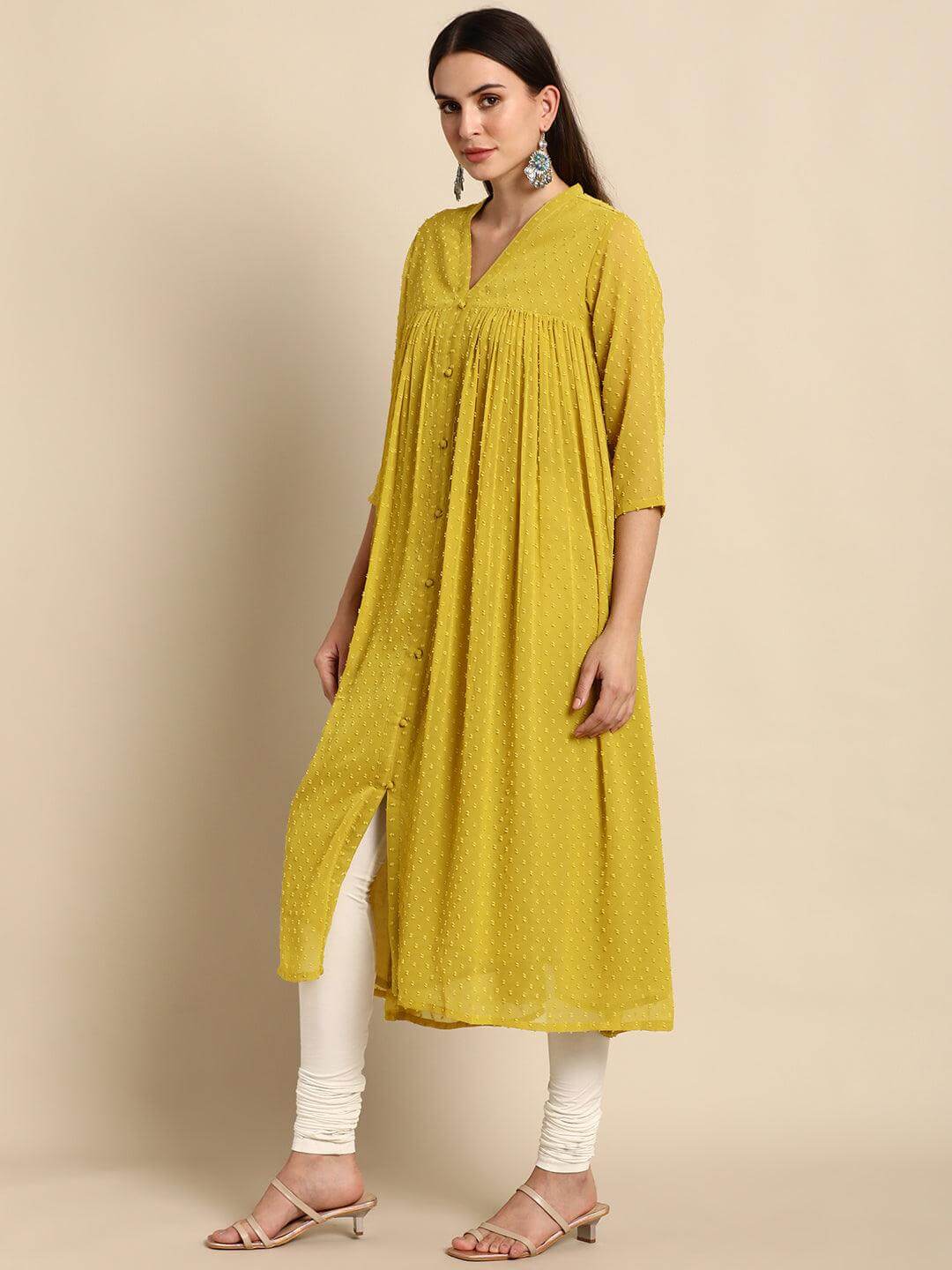 Buy online Self Design Straight Kurti from Kurta Kurtis for Women by Mode  Connection for ₹780 at 61% off | 2024 Limeroad.com