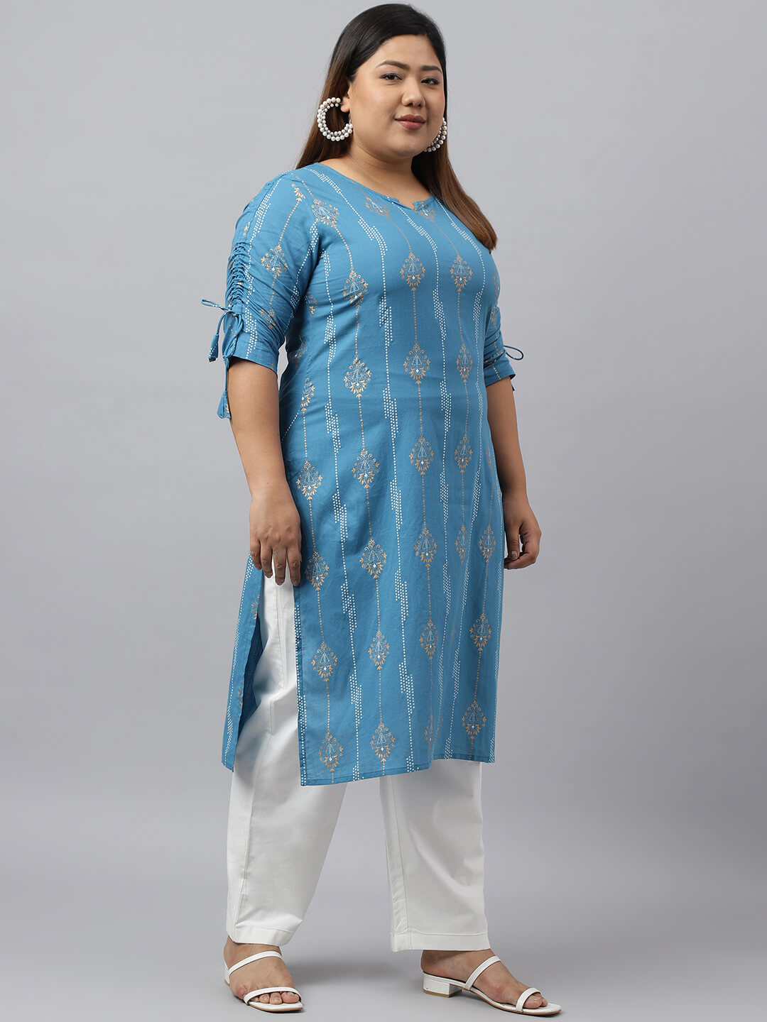 XL LOVE by Janasya Women's Plus Size Blue Cotton Ethnic Motifs Straight kurta