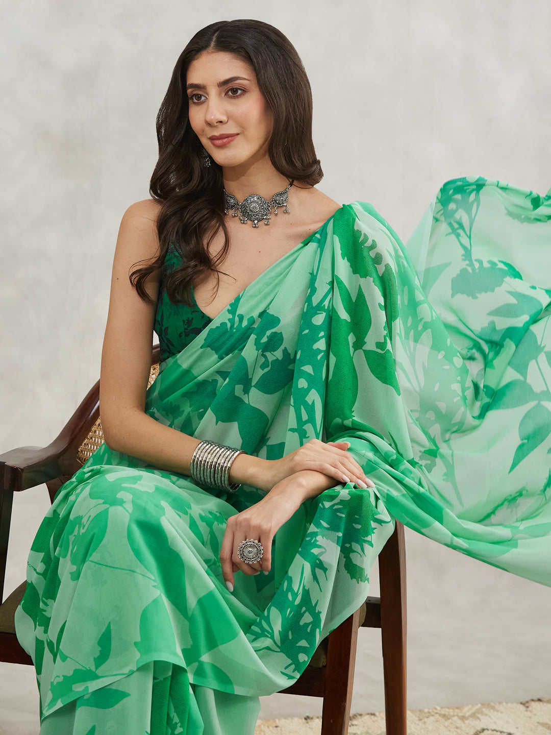 Janasya Women's Green Georgette Abstract Printed Printed Saree with Blouse Piece