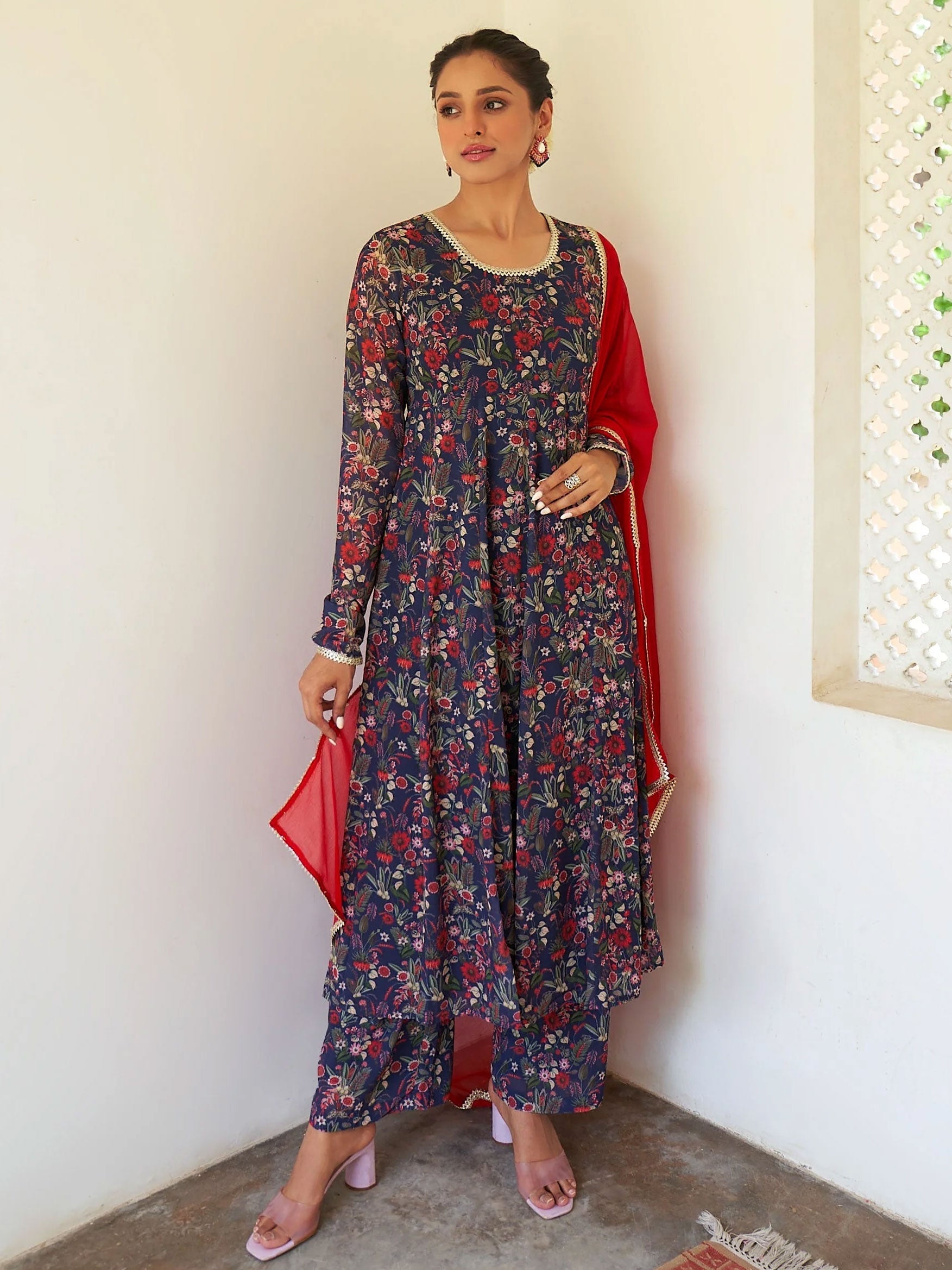 Blue Georgette Digital Floral Print Kurta Palazzo Set