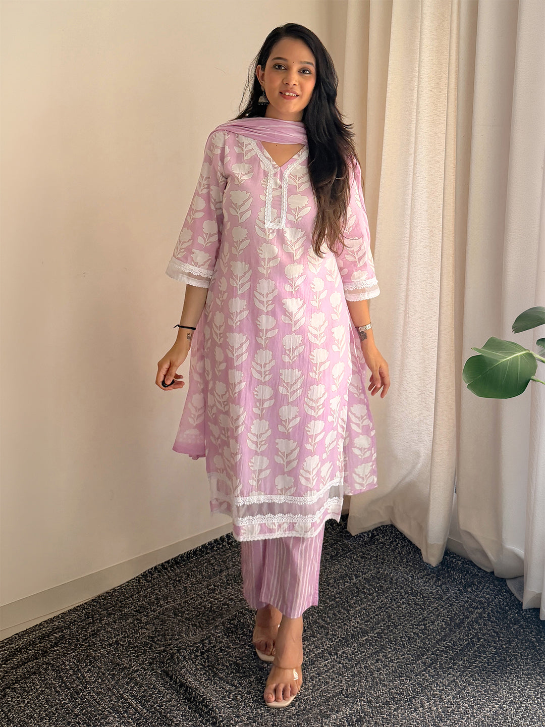 Janasya Women's Lavender Pure Cotton Floral Printed Straight Kurta Set