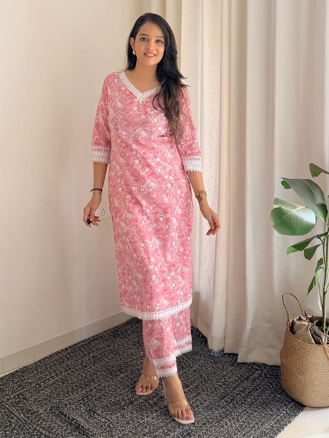 Janasya Women's Pink Pure Cotton Floral Printed Straight Kurta Set