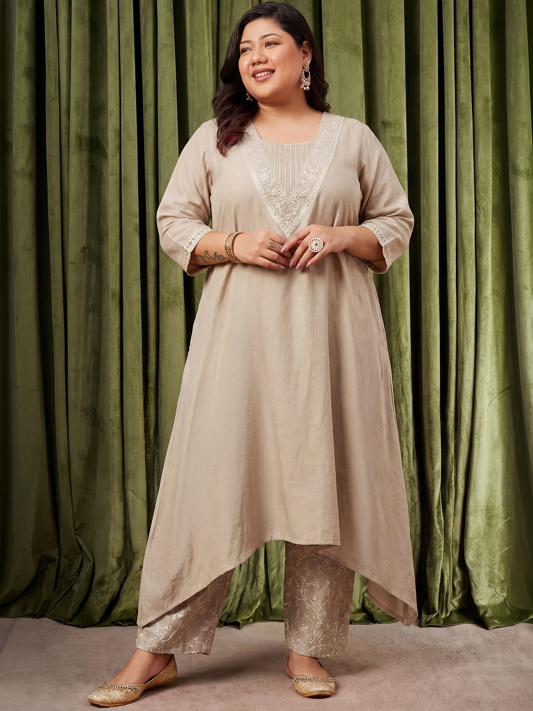 Janasya Women's Plus Size Beige Muslin Yoke Embroidered A-Line Kurta Pant Set
