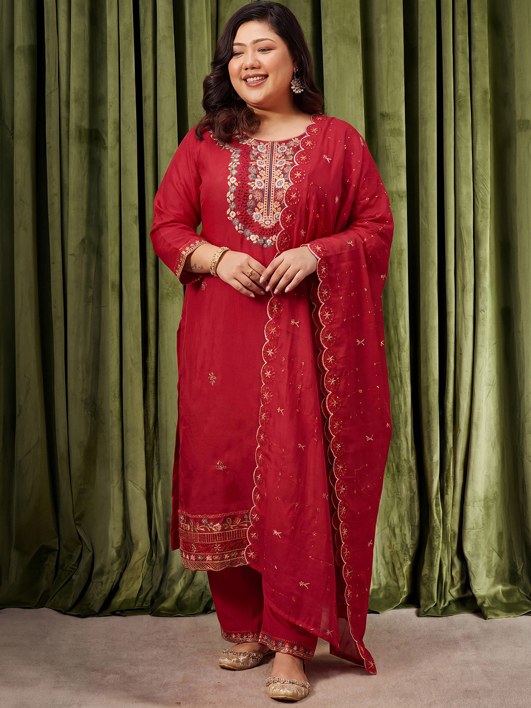 Janasya Women's Plus Size Red Chanderi Silk Floral Embroidered Straight Kurta Set